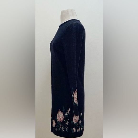 Club Monaco Kerioth Fine Merino wool dress - Picture 6 of 10